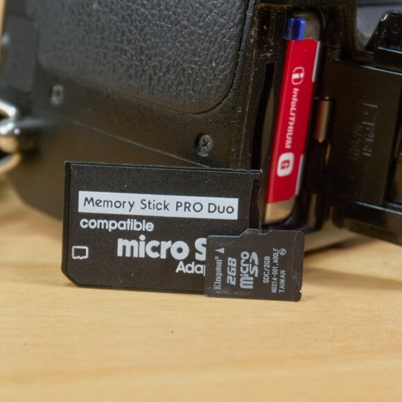 Sony Cybershot DSC-H7 8.1MP Digital Camera, 15x Optical Zoom, Made in Japan - Picture 8 of 8